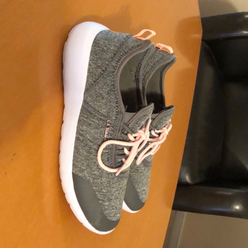 Sneakers - Picture 2 of 3